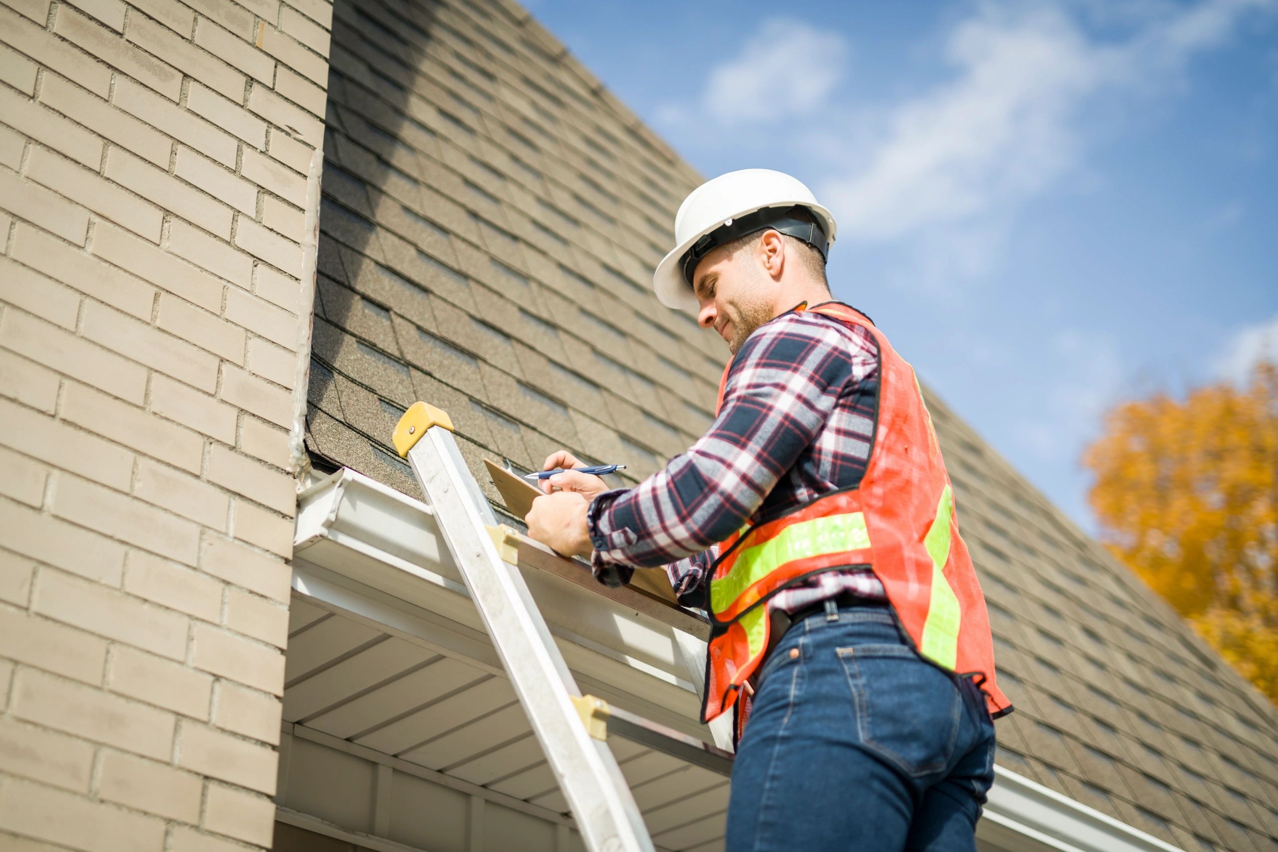 Premier Pro Roofing crew